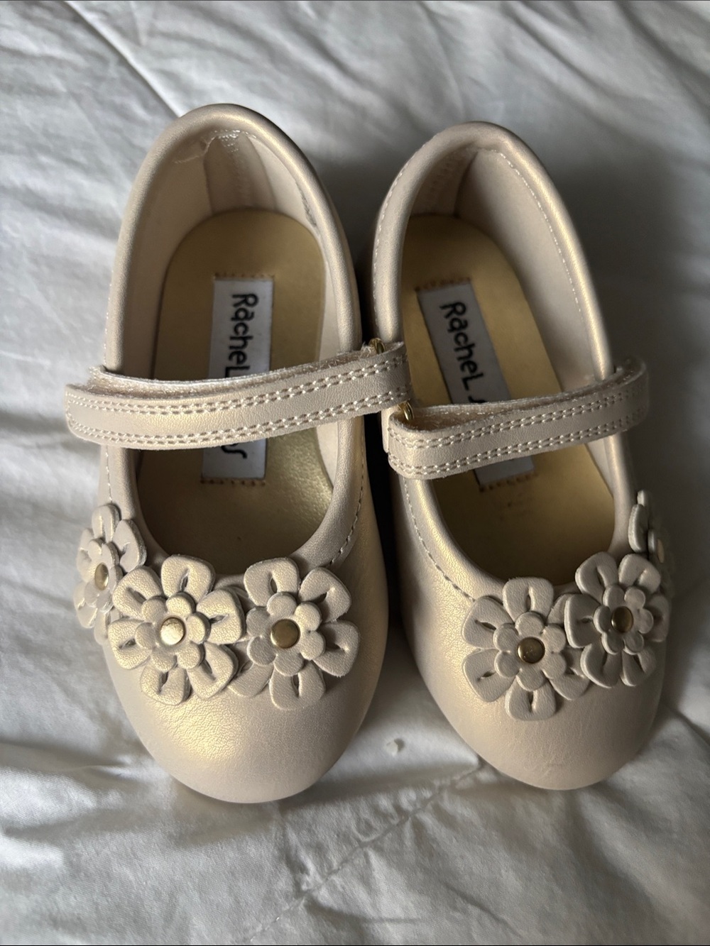 Rachel Kids Mary Jane Kids Shoes in Cream with Floral Accent